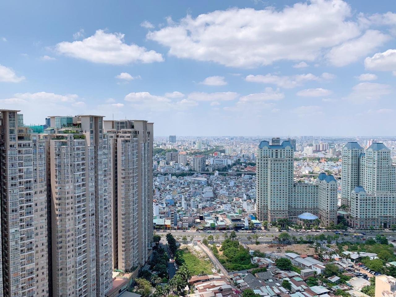 Homes By Christine - Vinhomes Central Park Ho Chi Minh City Exterior photo